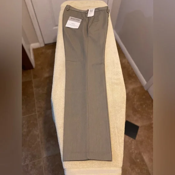 Kenneth Cole Reaction | Pants | Reaction Kenneth Cole Slim Fit Dress Pants  | Poshmark